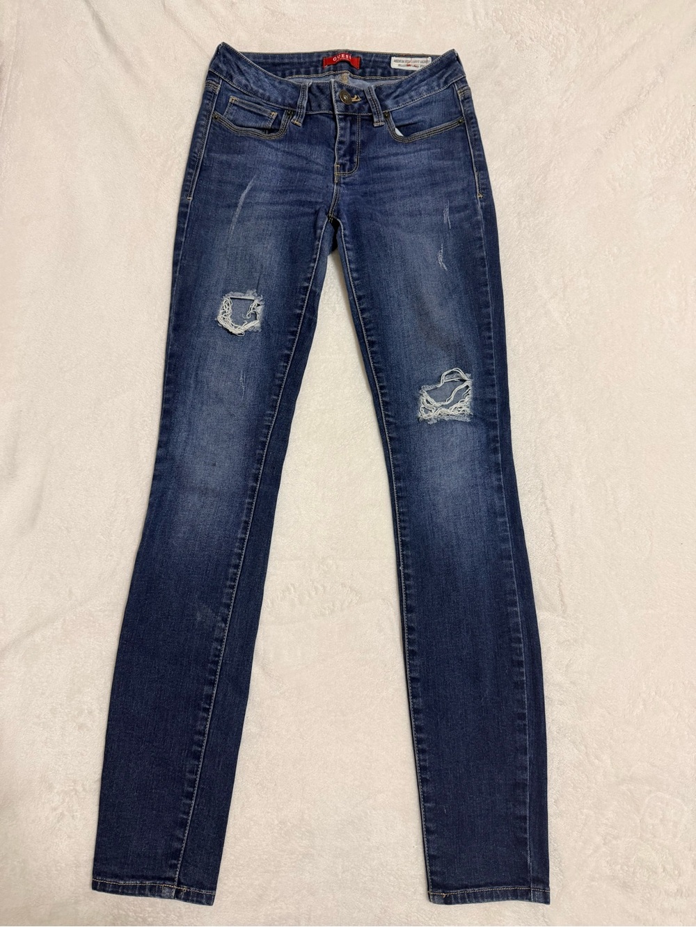 GUESS Dark Wash Ripped Skinny Jeans